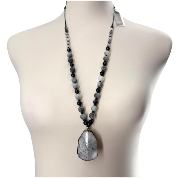 J Jill Beaded Necklace Agate Stone Pendant Gray White Black Cord Adjustable NWT - Picture 8 of 15